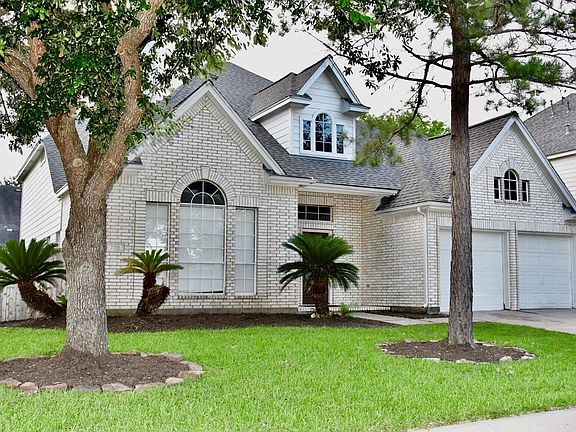 3rd image of 2318 Stoneburg Ct