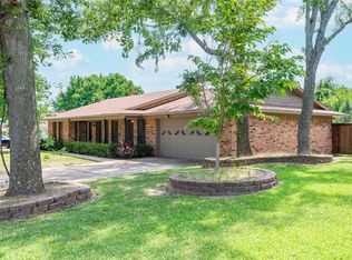 3626 Oakwood St, Denison, TX 75020