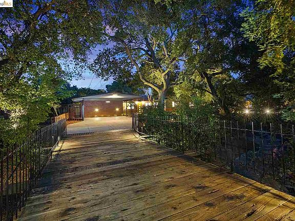 4th image of 21544 Tanglewood Dr