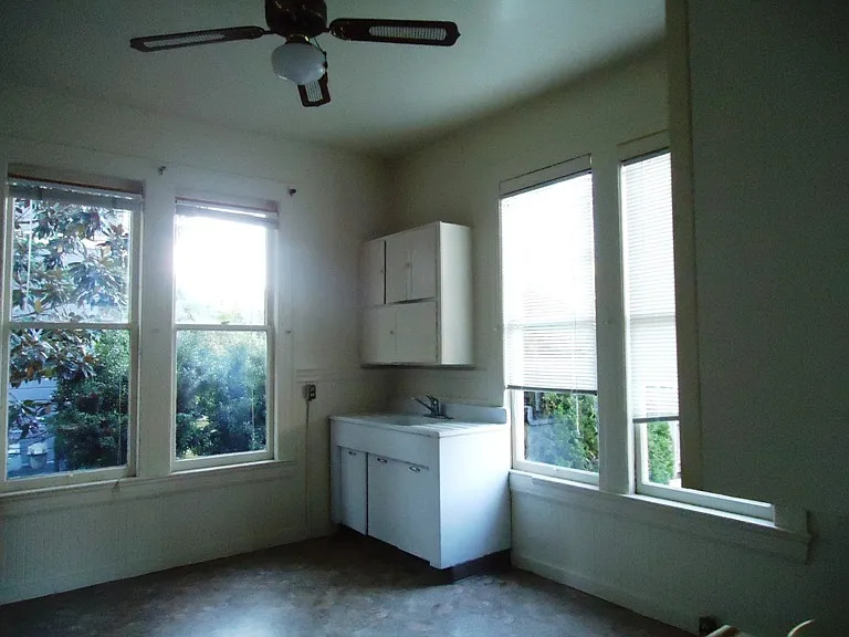 429 Monterey St — Photo 11
