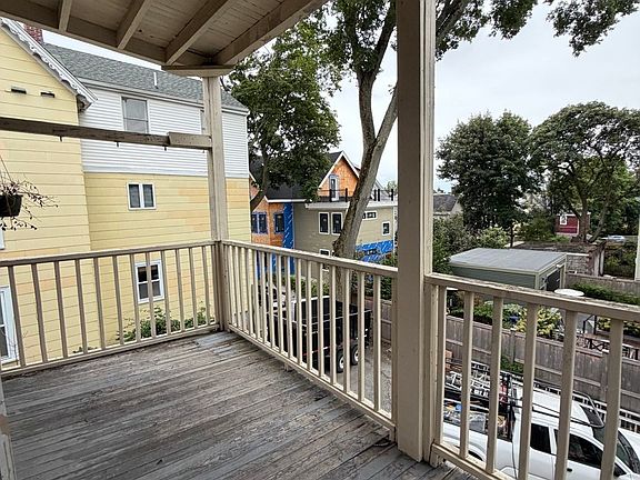 3rd image of 203 Holland St #2