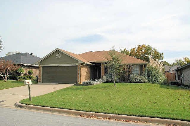 1st image of 6828 Egan Way
