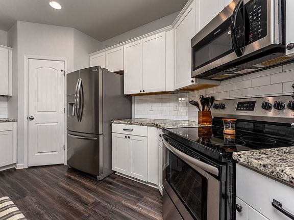 5th image of 610 Tines Dr