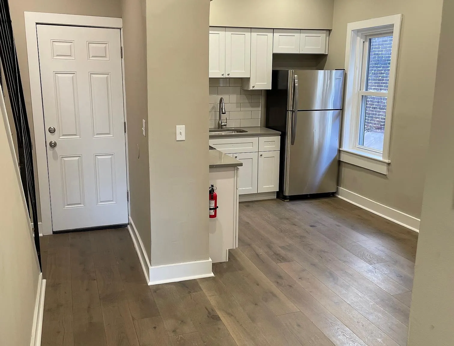 2 bed, 1000 sqft, $1,650 — Photo 4