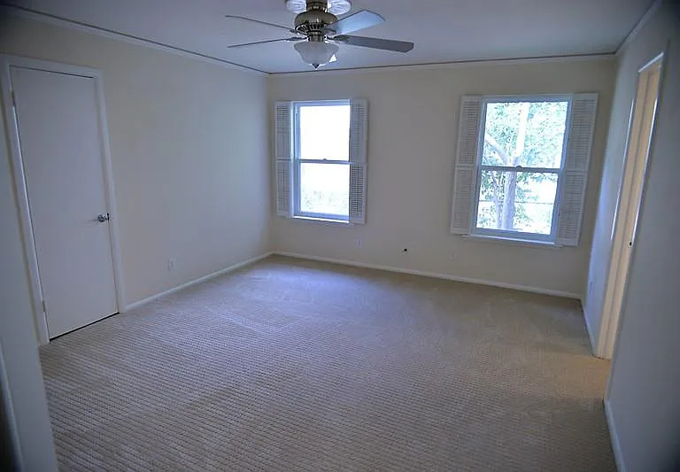 7431 Midbury Dr — Photo 12
