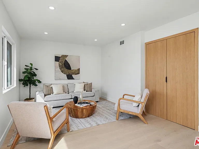 2831 Overland Ave — Photo 18