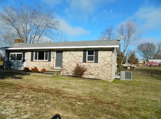 13506 Hogeye Rd, Prairie Grove, AR 72753