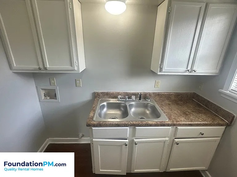 732 Tampa Ave — Photo 5