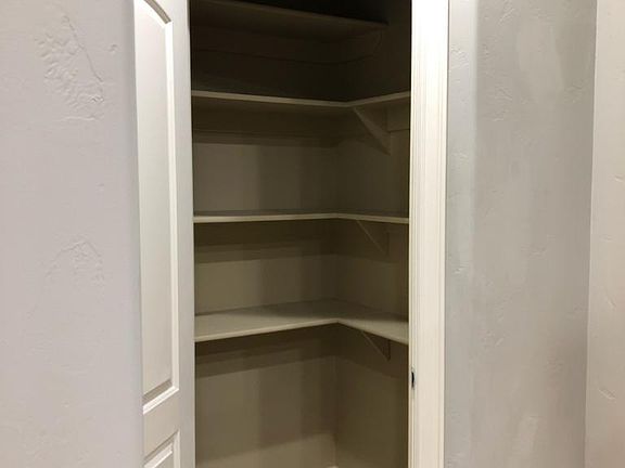 Kitchen pantry