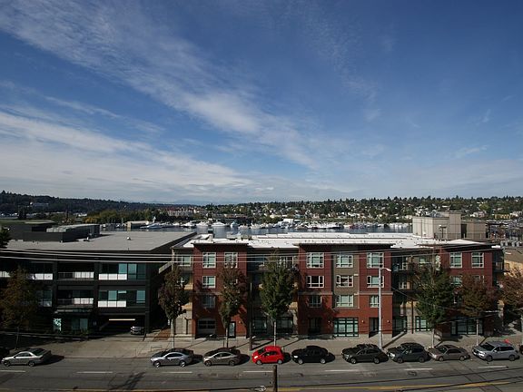 3rd image of 2840 Eastlake Ave E APT 615