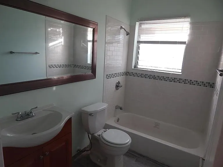1200 Marseille Dr — Photo 13