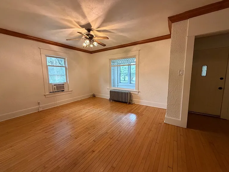 525 S Quincy St — Photo 6