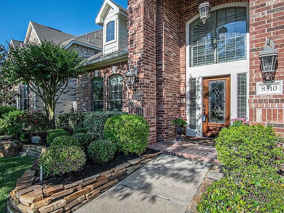 Well manicured landscaping