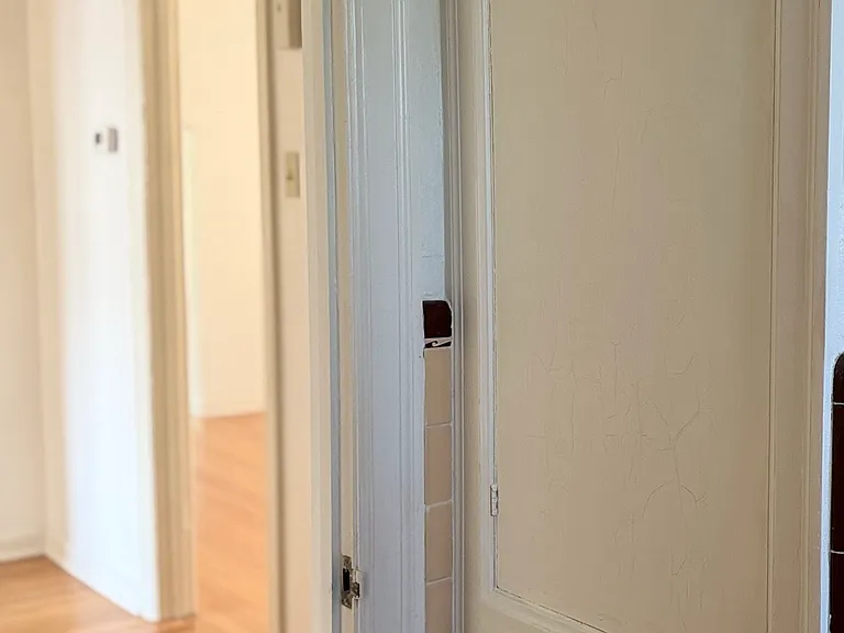 325 E Rosewood Ave — Photo 17