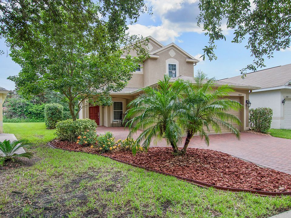 Immaculate and Move In Ready