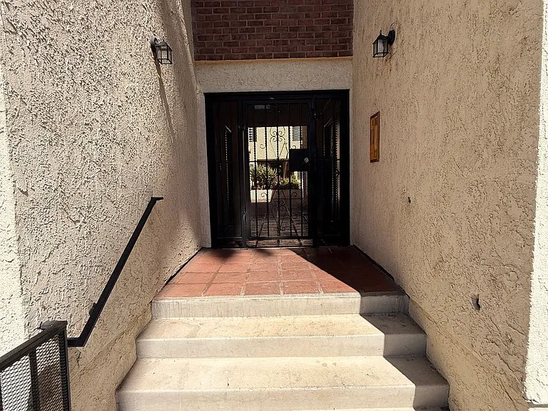 4434 Fulton Ave #202 — Photo 14