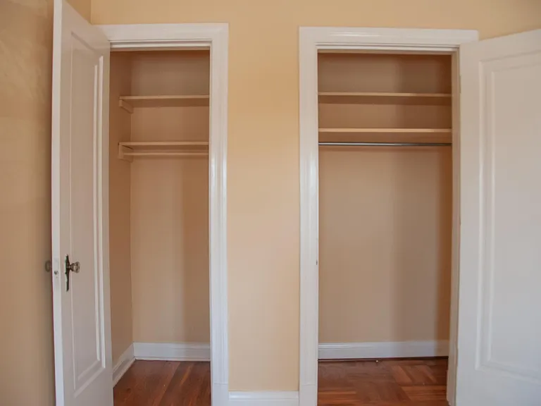 900 Audubon Pkwy #4 — Photo 13