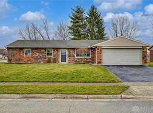 2210 Michigan Dr, Xenia, OH 45385