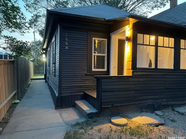 1668 Ottawa STREET, Regina, SK S4P 1N9