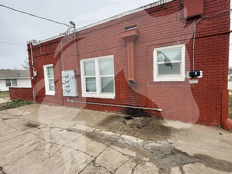 820 S 6th St #4 — Photo 3
