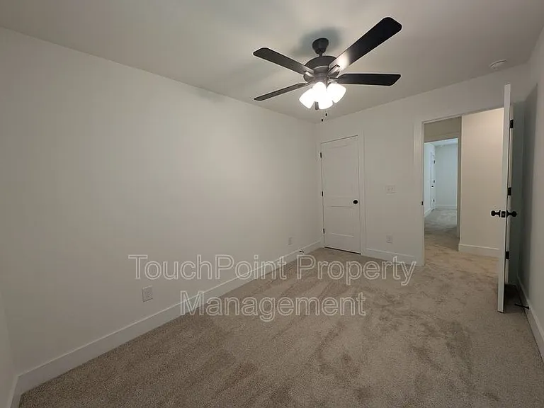 1413 Arden Ave — Photo 16