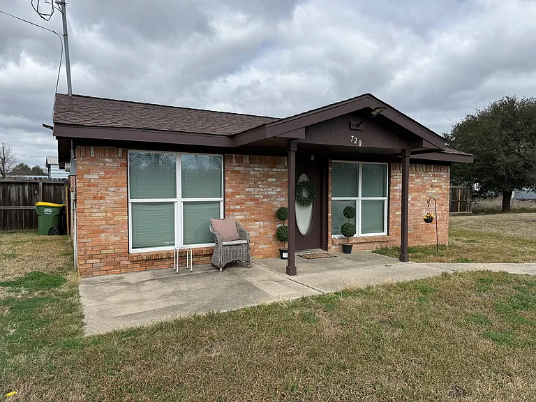 720 Osr Hwy — Photo 1