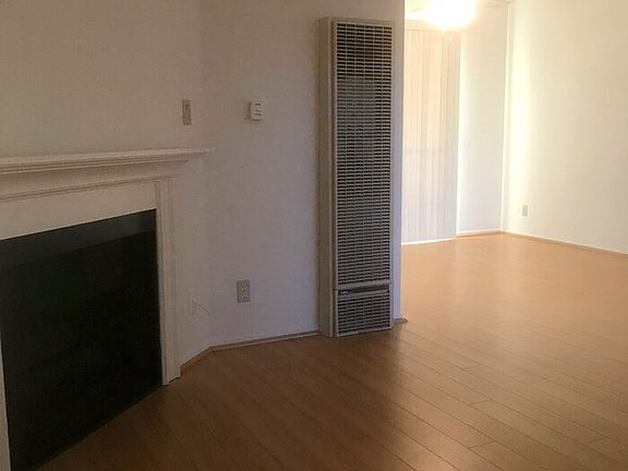 3rd image of 3671 Veteran Ave APT 12