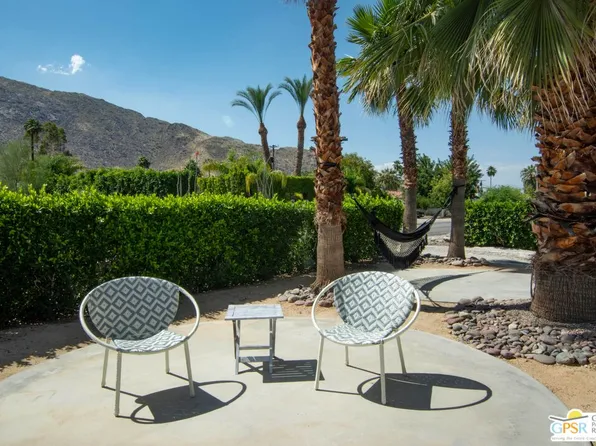 594 S Calle Encilia, Palm Springs, CA 92264