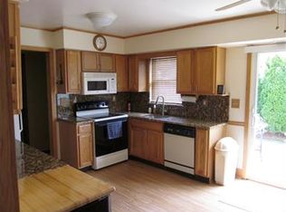 12 Michael St, Jamesburg, NJ 08831