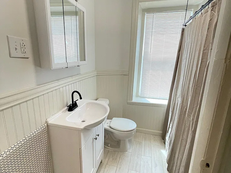 130 Dawson St #2 — Photo 10