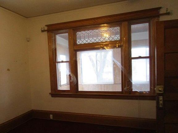 2nd image of 1134 Sylvan St