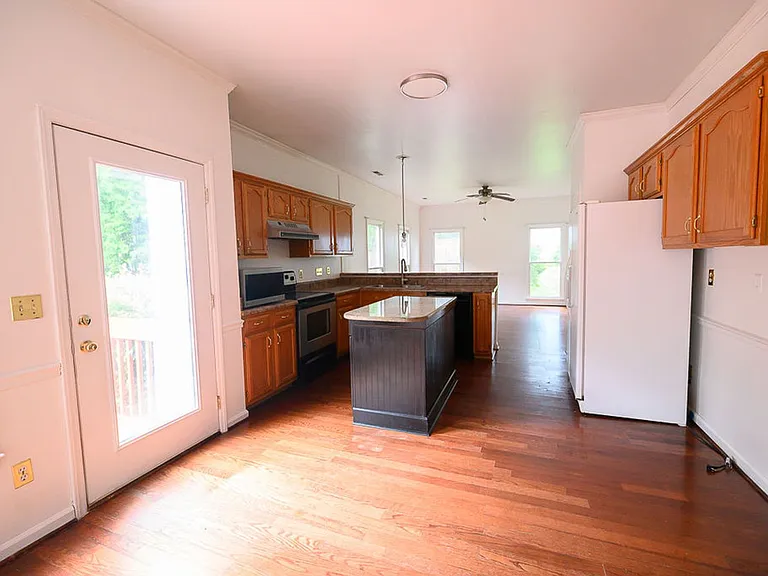 3325 Timberwolf Ave — Photo 12