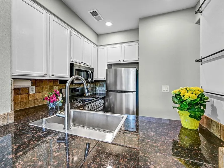 6072 Paseo Salinero — Photo 6