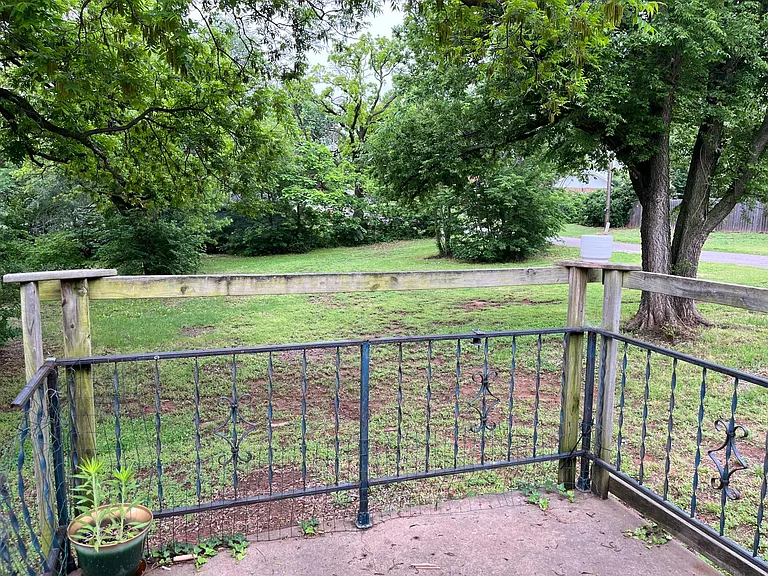 1623 W Harrison Ave — Photo 16