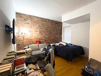 Rented by Denise Rosenblum, LREB