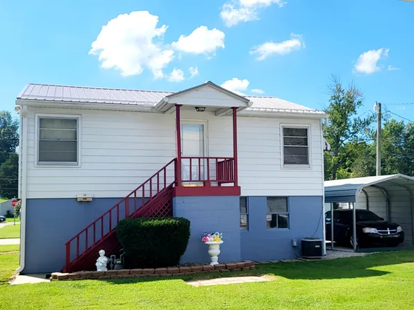 415 1/2 E Pearl St, Washington, IN 47501