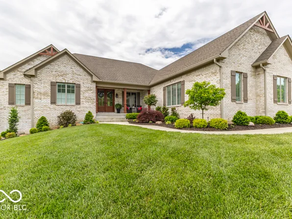 7648 Killarney Dr, Indianapolis, IN 46217