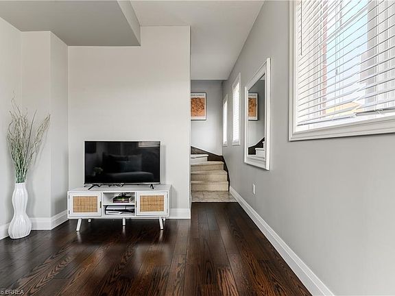 4th image of 310 Fall Fair Way #34