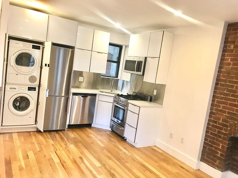 1st image of 218 W 22nd St #2RR