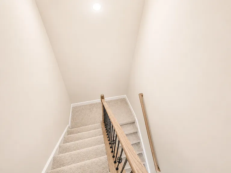 112 Holly Oak Ct — Photo 13