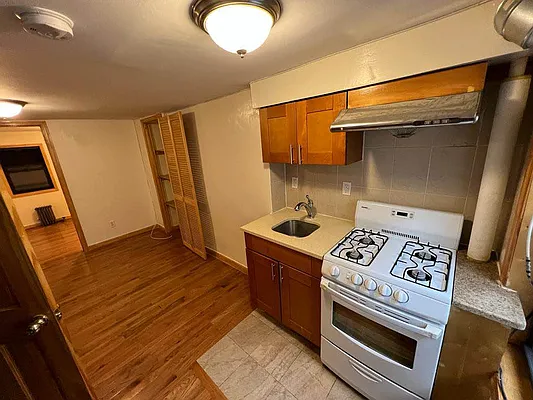 Rented by Best Apartments North Inc | media 13