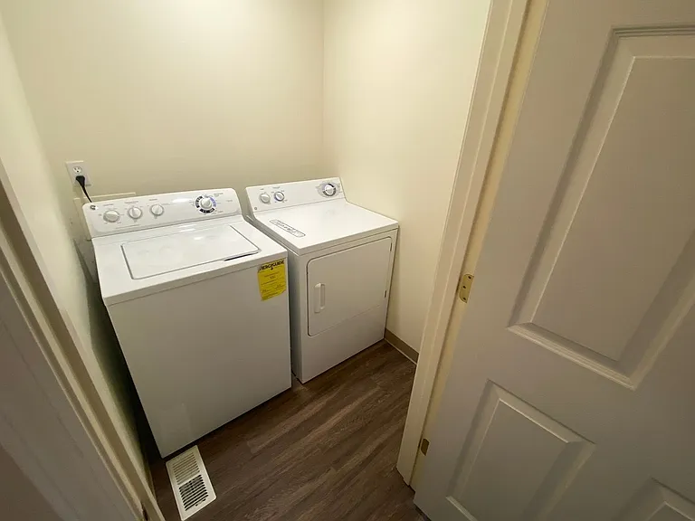 2217 N Abbey Glen Ct — Photo 14