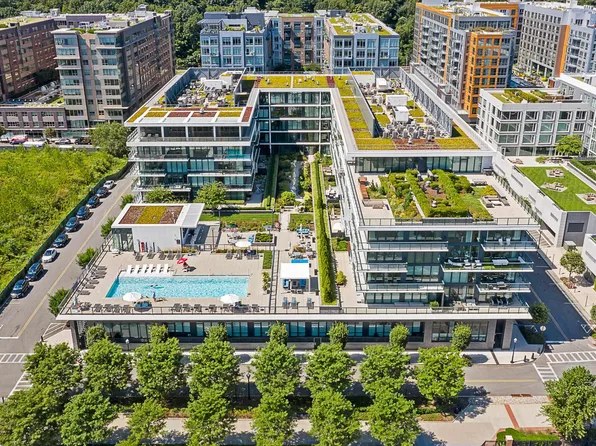 1200 Avenue At Port Imperial image 28 of 28