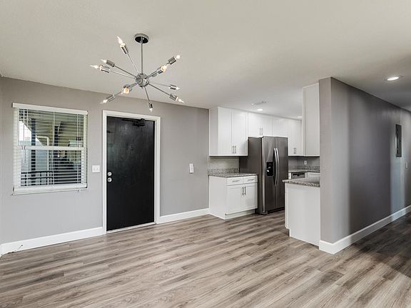 4th image of 4050 4th St N APT 313