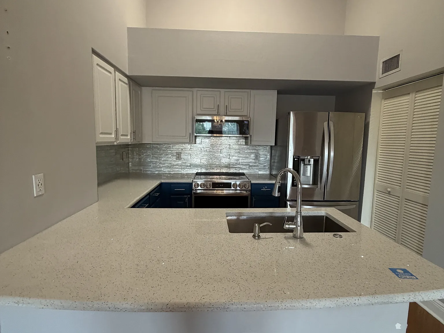 37-4127 Residence Drive #421 - 1 — Photo 3