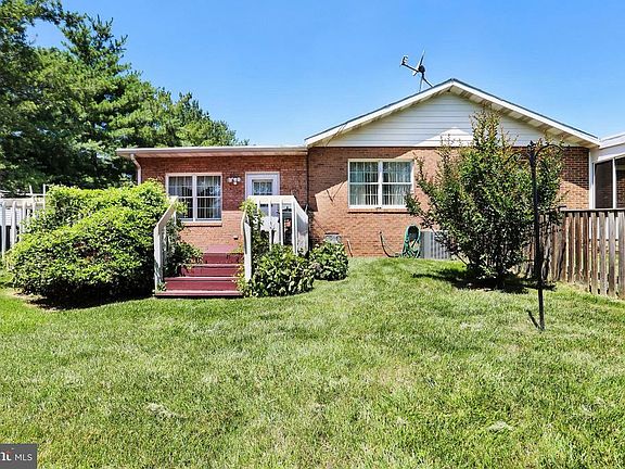 4th image of 1086 Kasinof Ave
