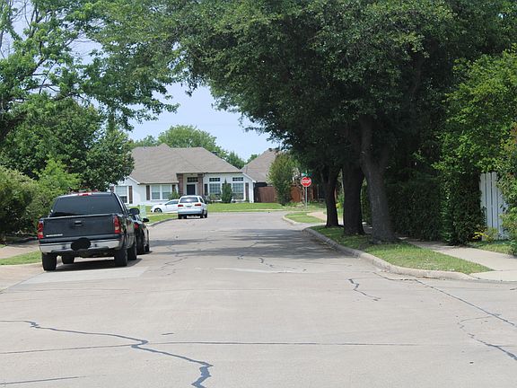 5th image of 6309 Iris Dr