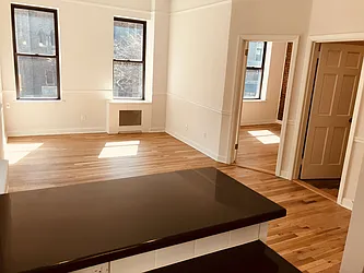 Rented by Metropolis Real Estate of Manhattan