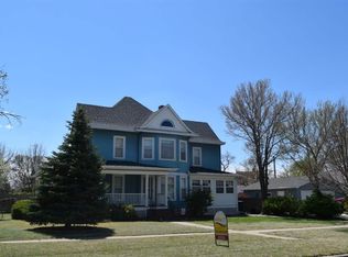 234 N Fossil St, Russell, KS 67665