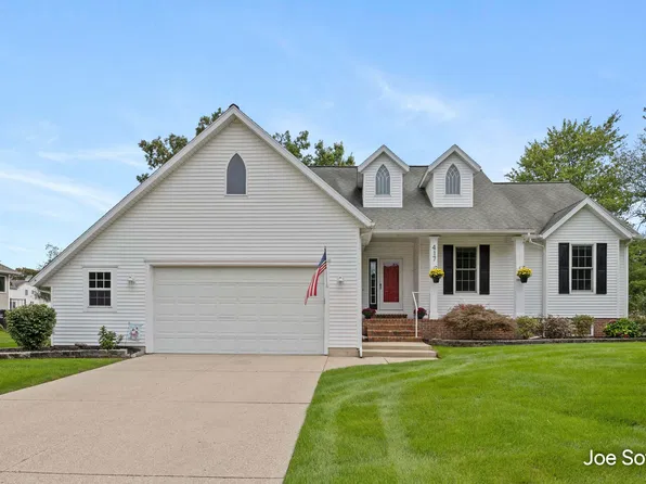 417 142nd Ave, Holland, MI 49424